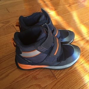 Geox kids shoes US1
